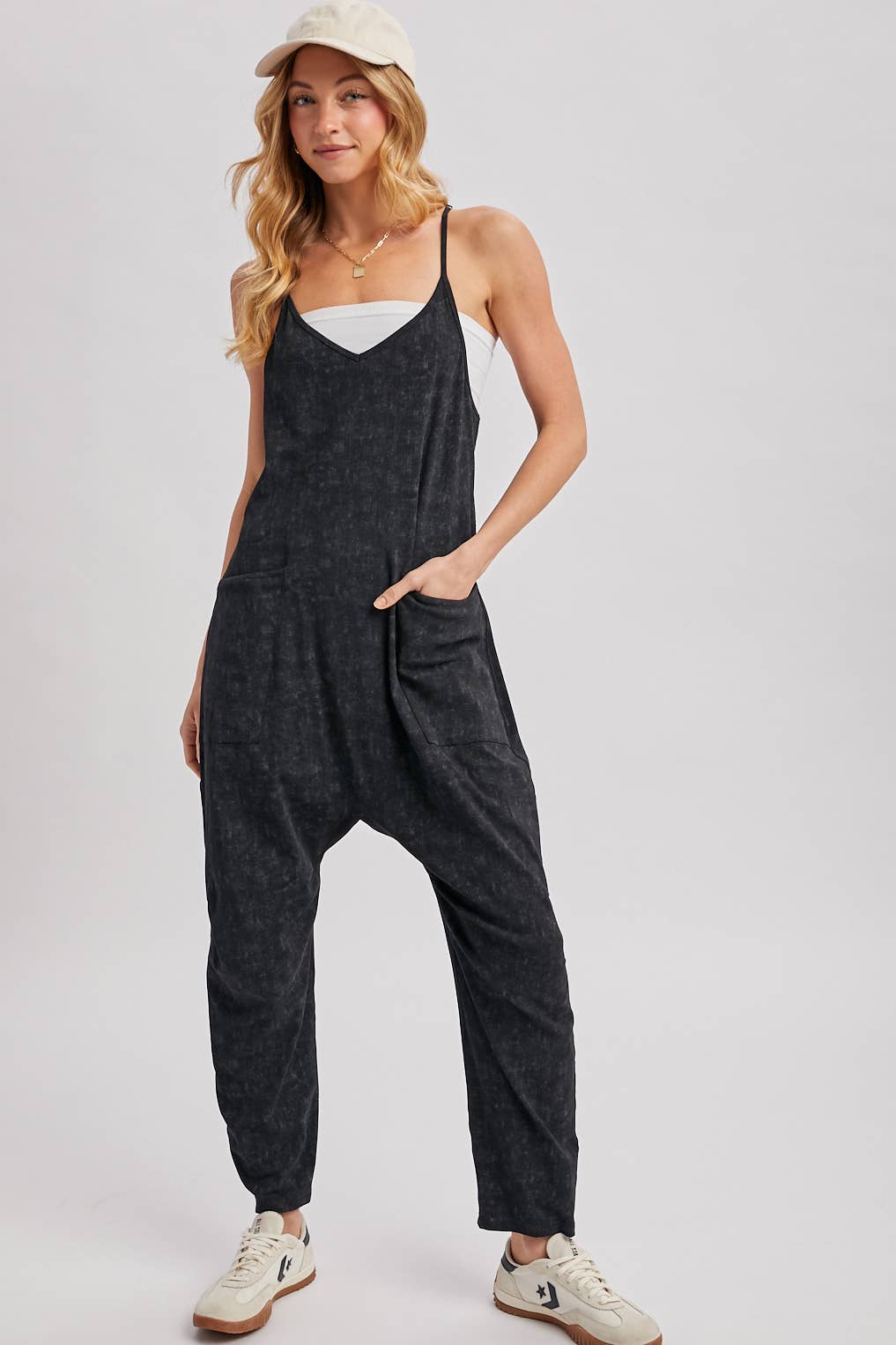 Bluivy: SLEEVELESS V-NECK ONESIE JUMPSUIT WITH POCKETS