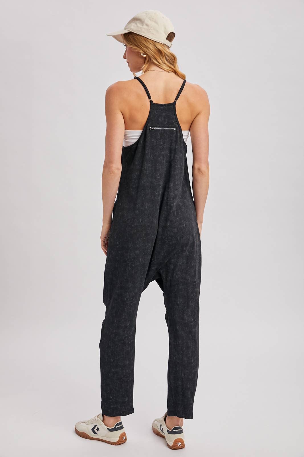 Bluivy: SLEEVELESS V-NECK ONESIE JUMPSUIT WITH POCKETS