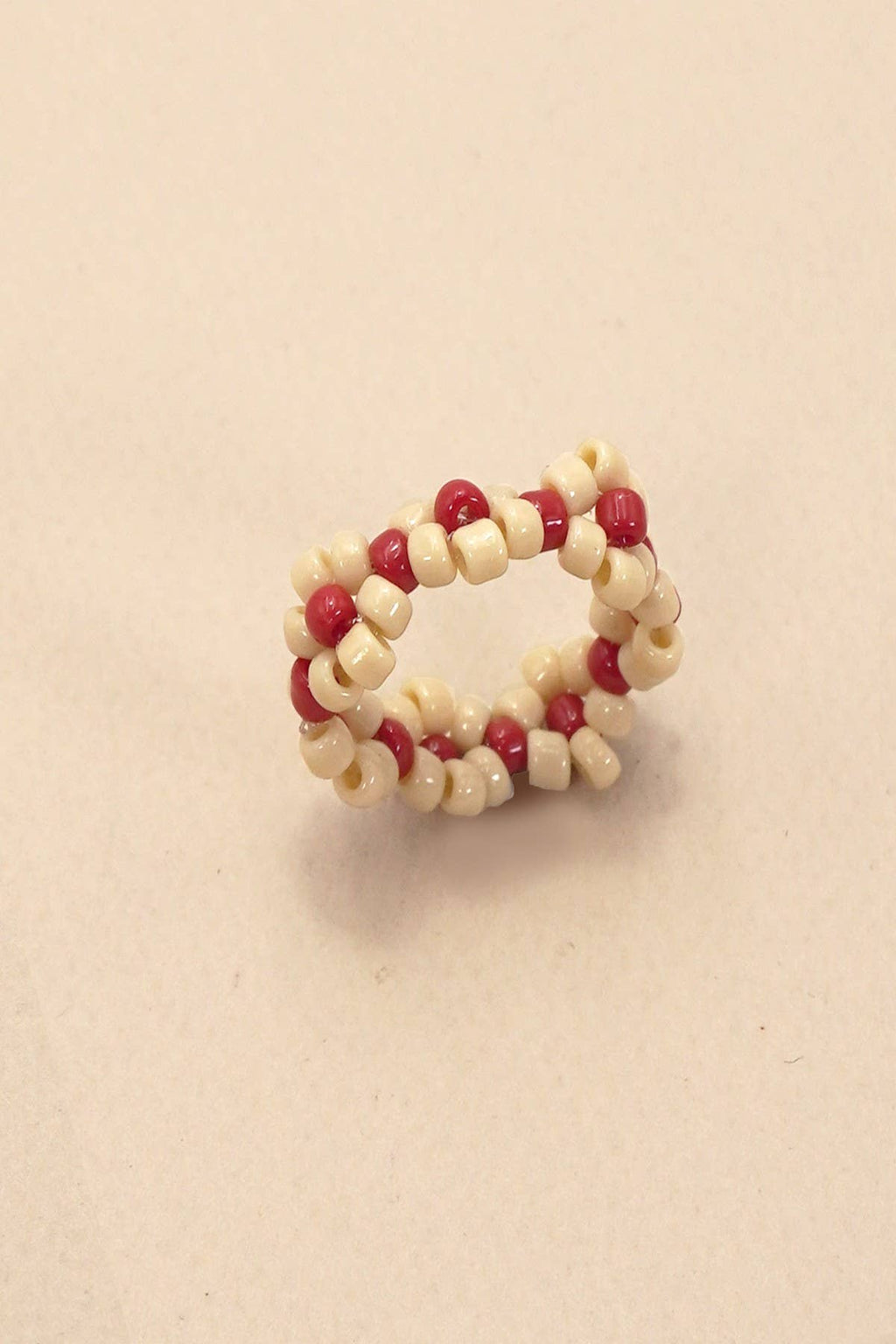 Josslyn: BEADED FLOWER STRETCH RINGS