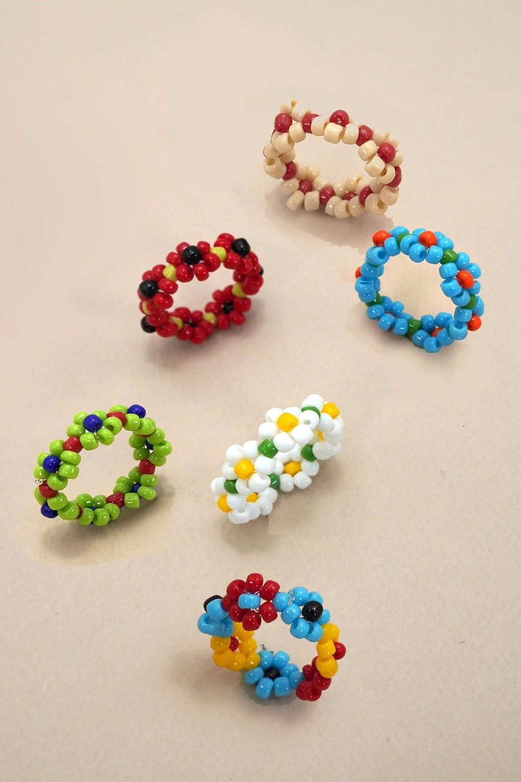 Josslyn: BEADED FLOWER STRETCH RINGS