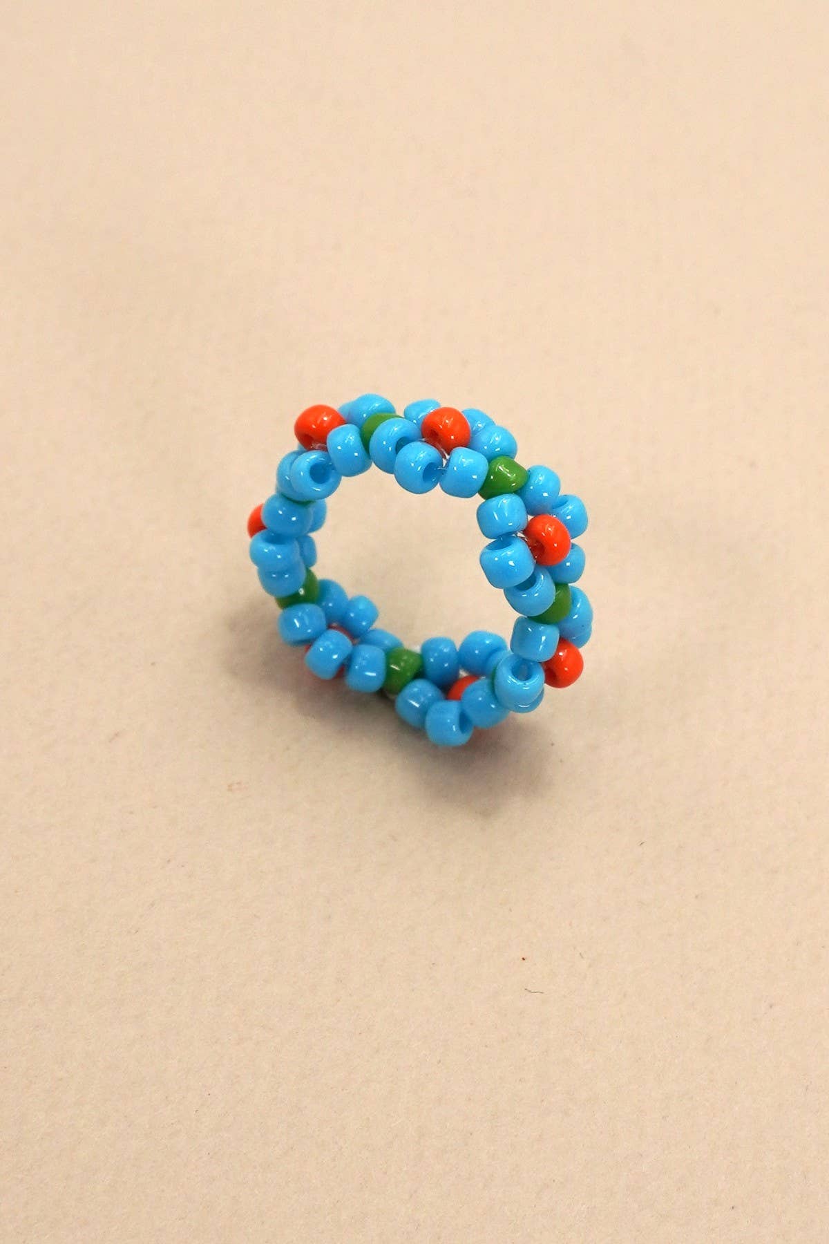 Josslyn: BEADED FLOWER STRETCH RINGS